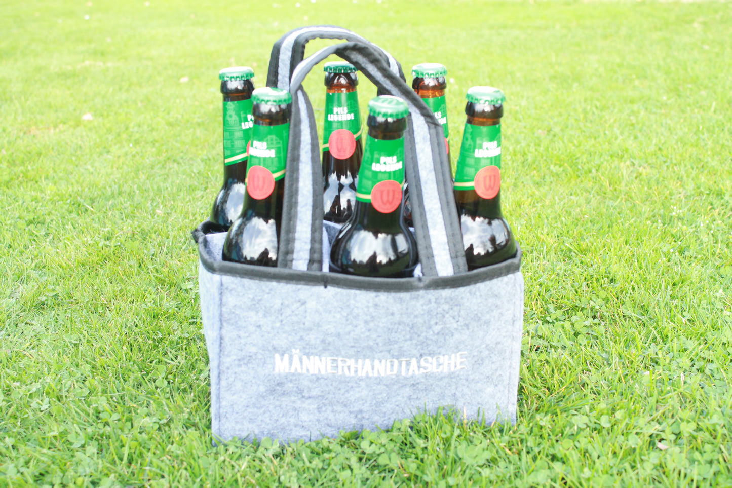 Geschenkidee aus Filz "Männerhandtasche" Flaschentasche / Bierträger