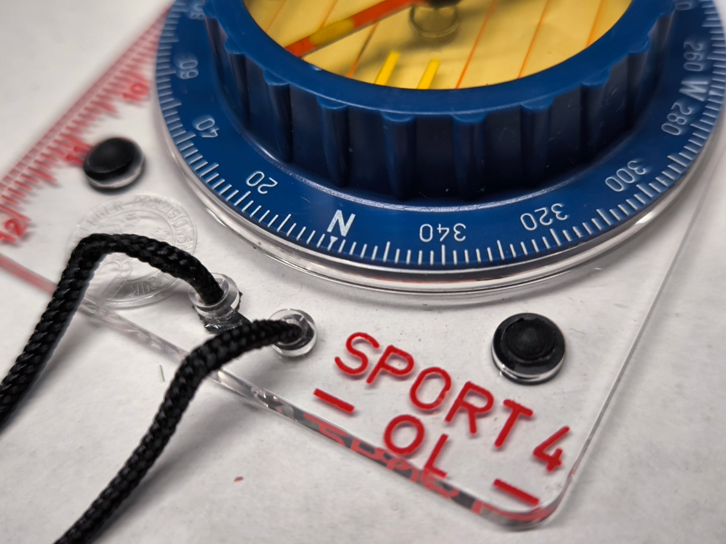 DDR NVA Sportkompass Sport4 – Freiberger Präzisionsmechanik – Original Militär Kompass neu / Oldtimerzubehör/Camping