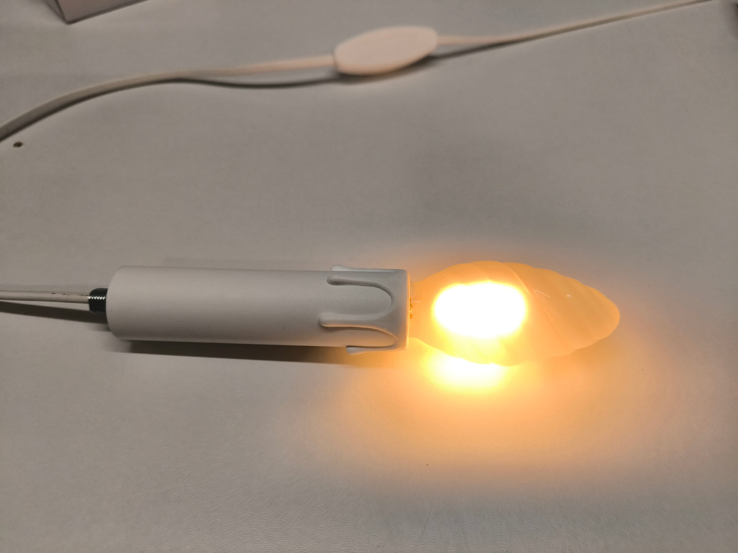 Spitzkerze Tropfenform gedreht matt E14 LED 1W 230V