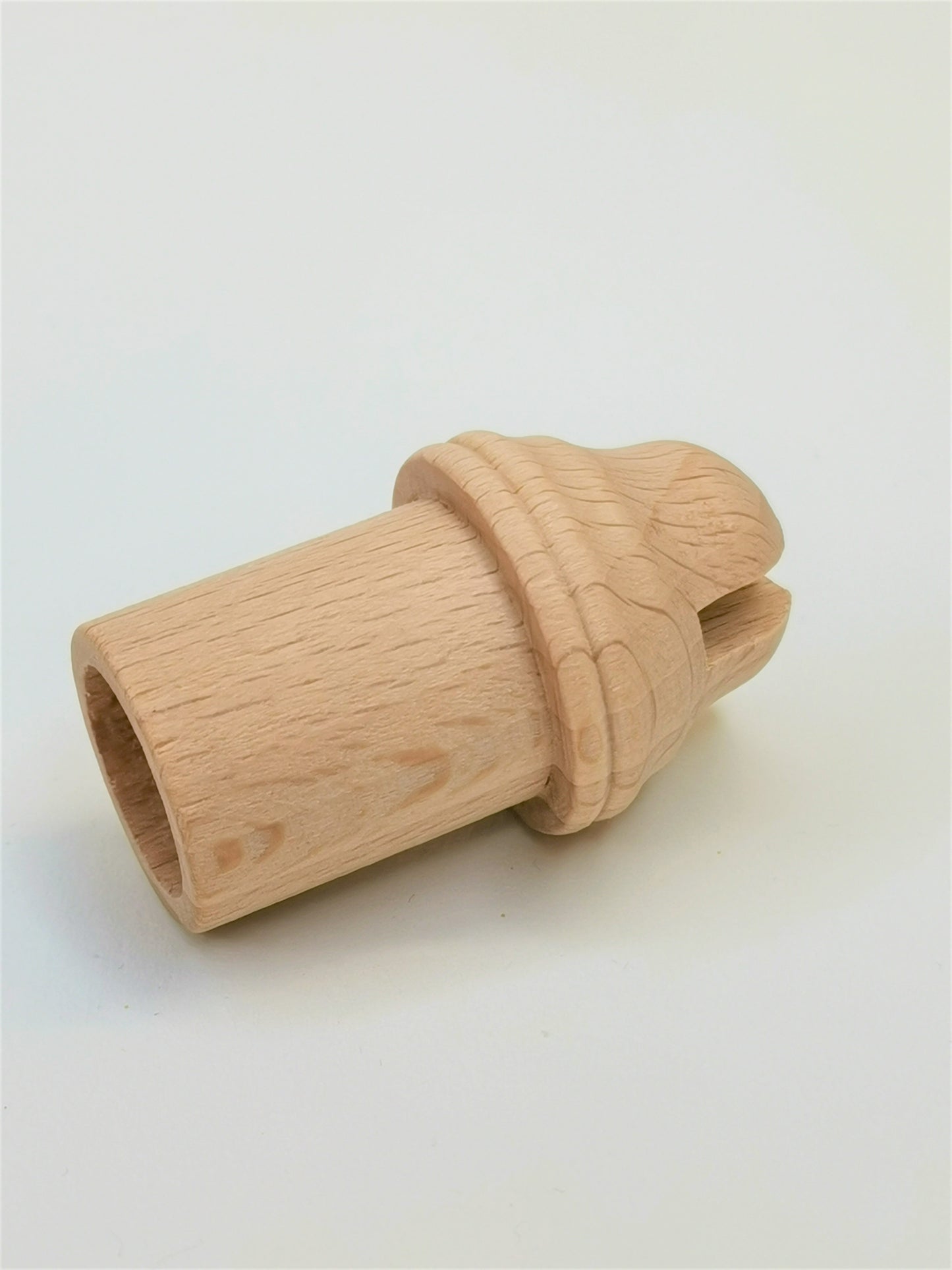 Lichtertülle Buche Ø 15mm - Nut 4mm + gebohrt Ø 5mm - V19